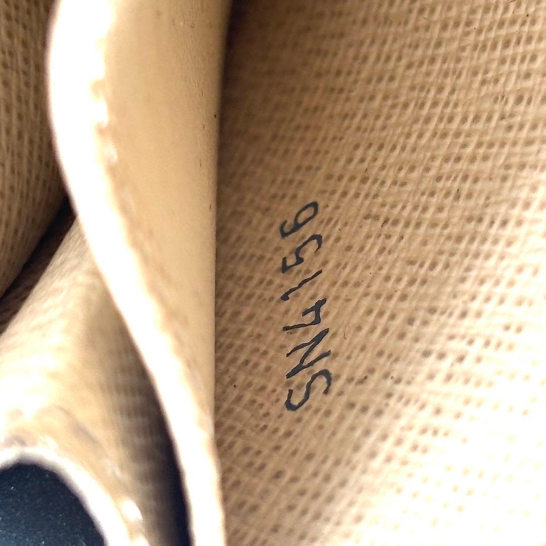 ルイヴィトン ケース ダミエ・アズール ジッピーパース ホワイト