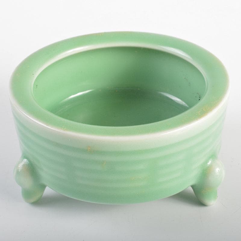 中国　龍泉窯青磁　刻線文三足香炉　N　R7057E