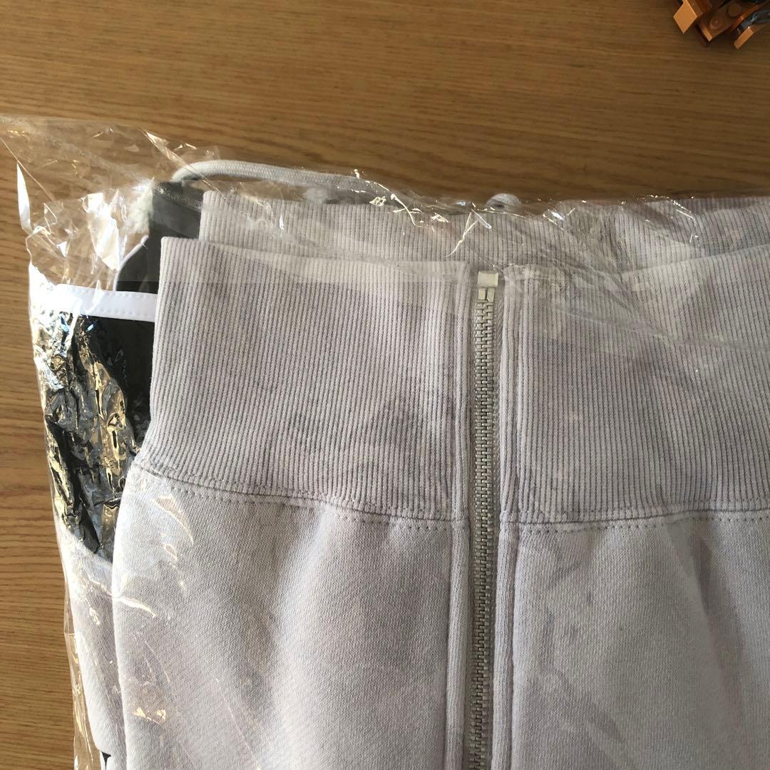 NiziU AWAKE パーカー　Lサイズ