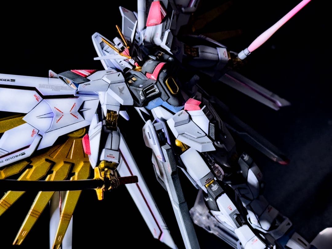 HG マイティーストライクフリーダムガンダム グラデーション塗装 塗装済み完成品