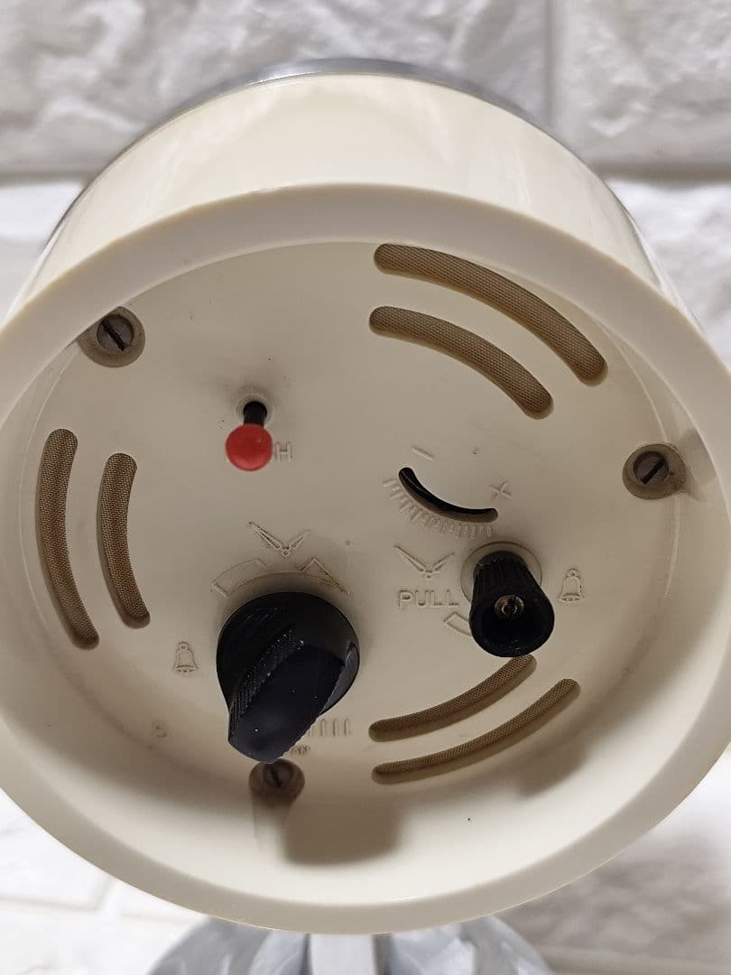 シチズン目覚まし時計 51111VS