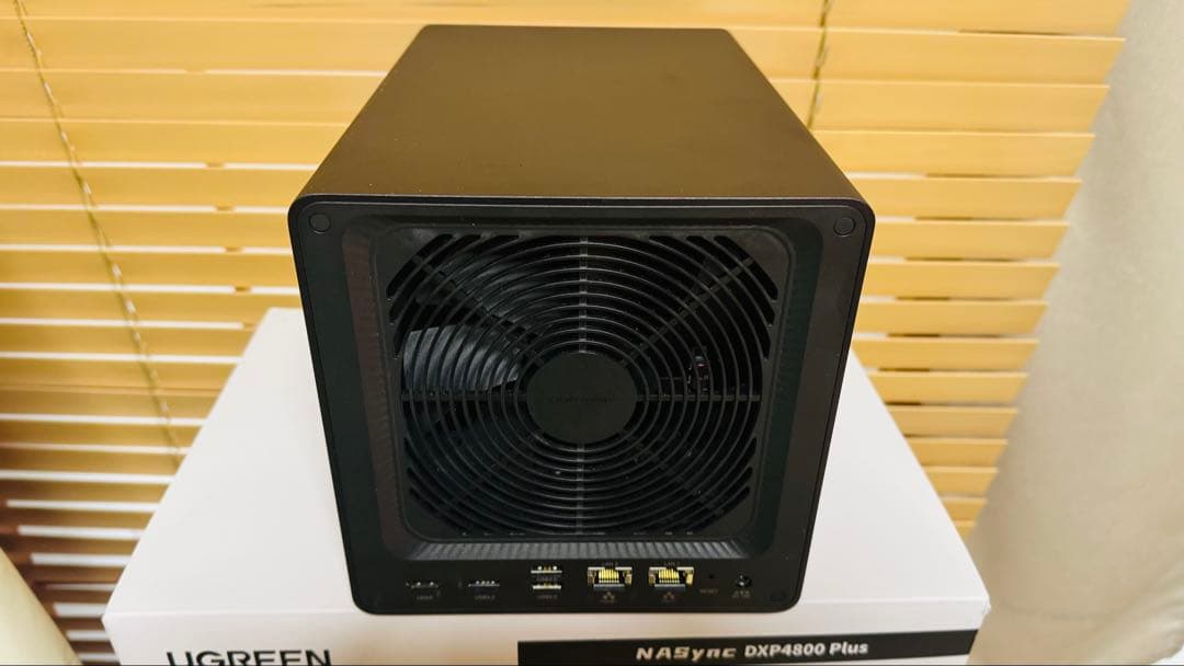 UGREEN NAS DXP4800 Plus 4ベイ