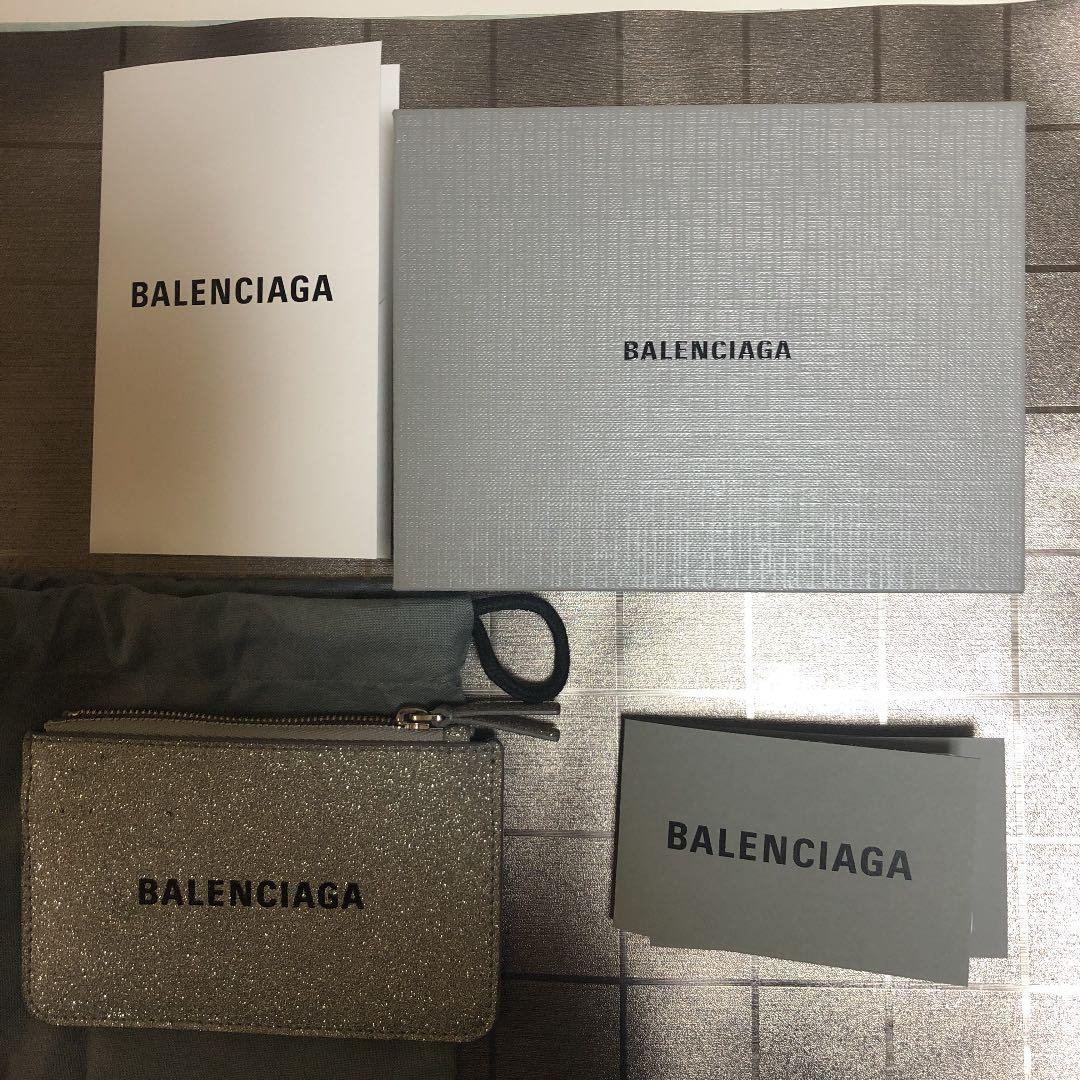 バレンシアガ小物雑貨
