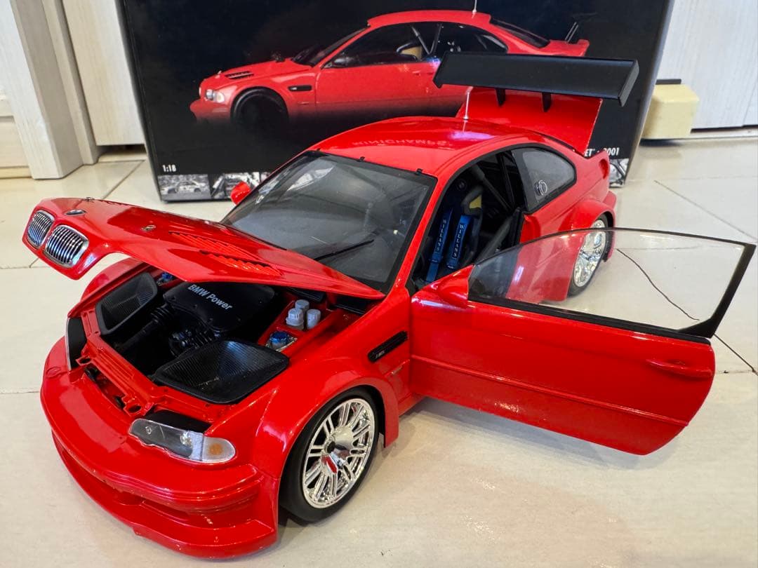 BMW M3 GTR Street E46ミニカー ミニチャンプス PMA 18