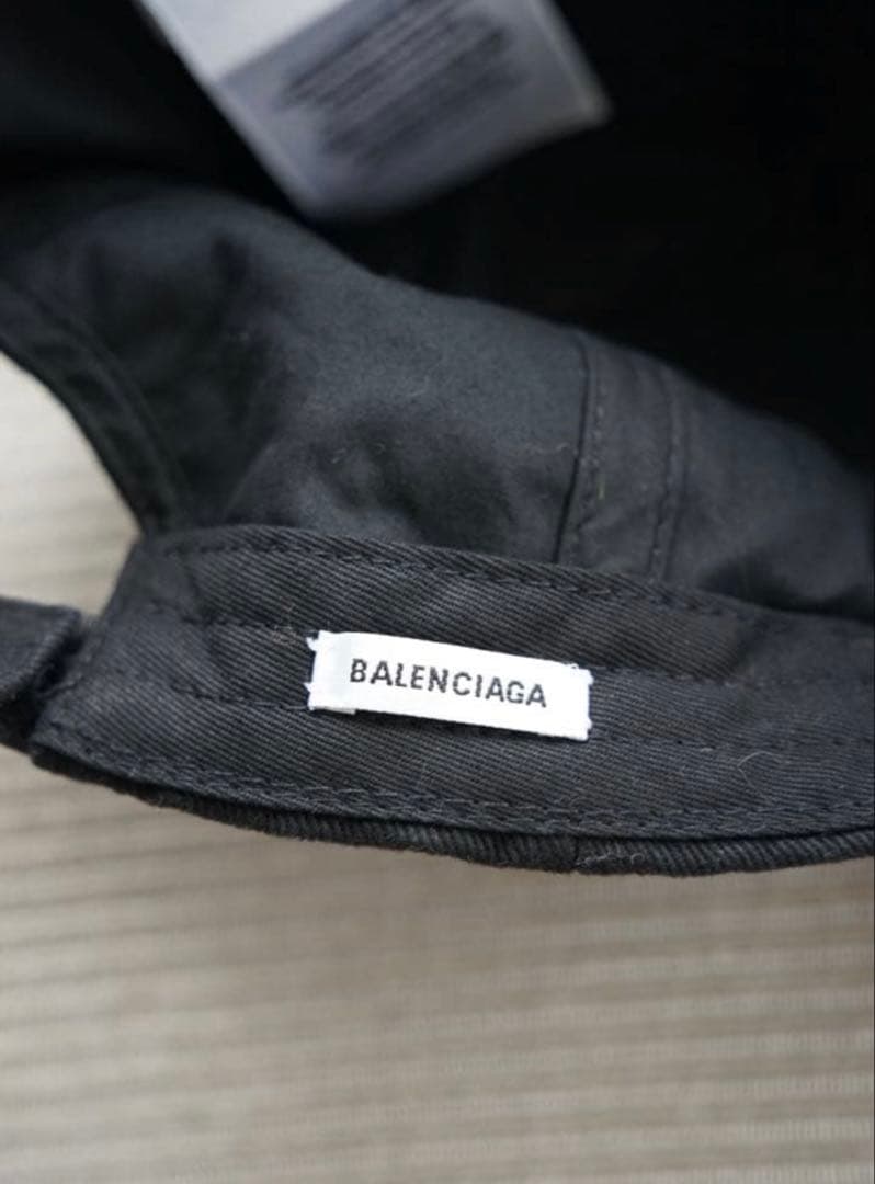 バレンシアガキャップ