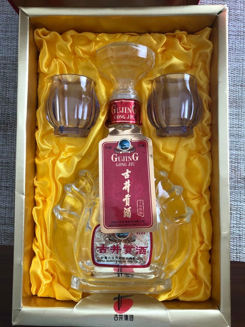 1997年 古井貢酒十年陳釀 700ml 45度 濃香型中国酒名酒未開栓古酒箱付