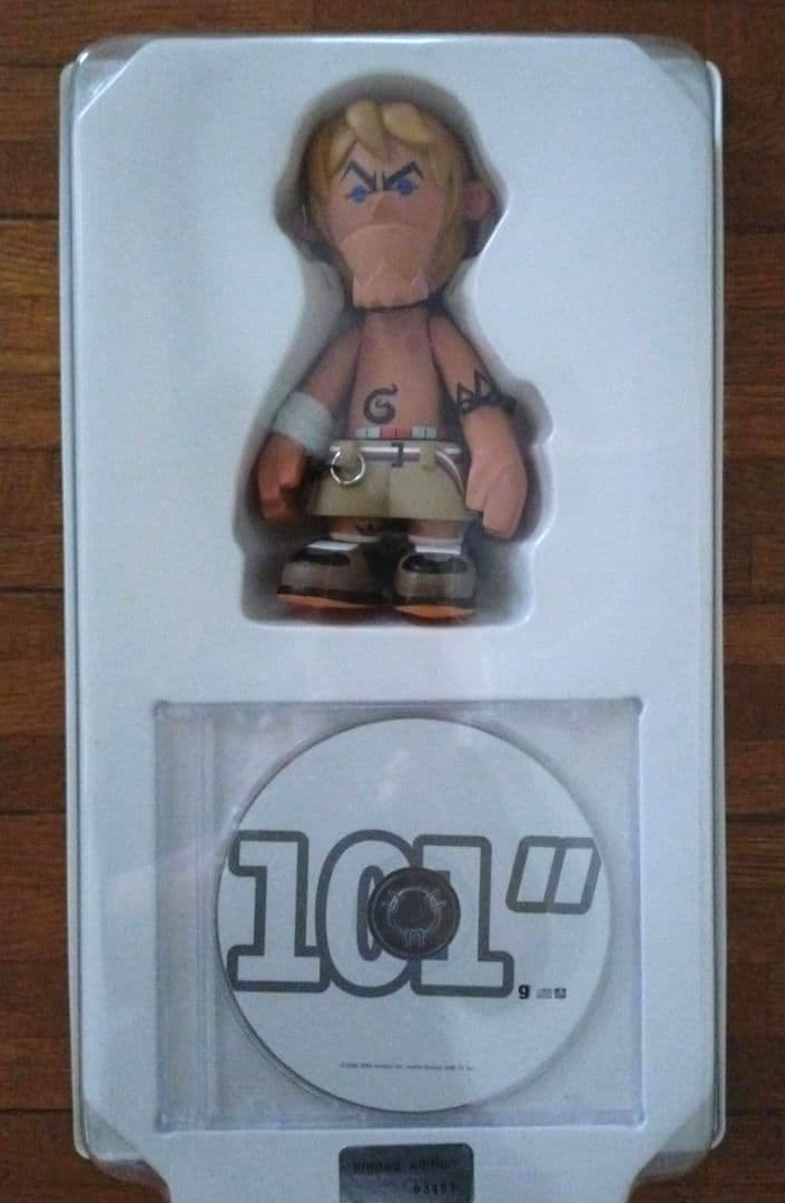 【希少品】マイケル・ラウ ガーデナーガラ gardenergala白.黒各1計2