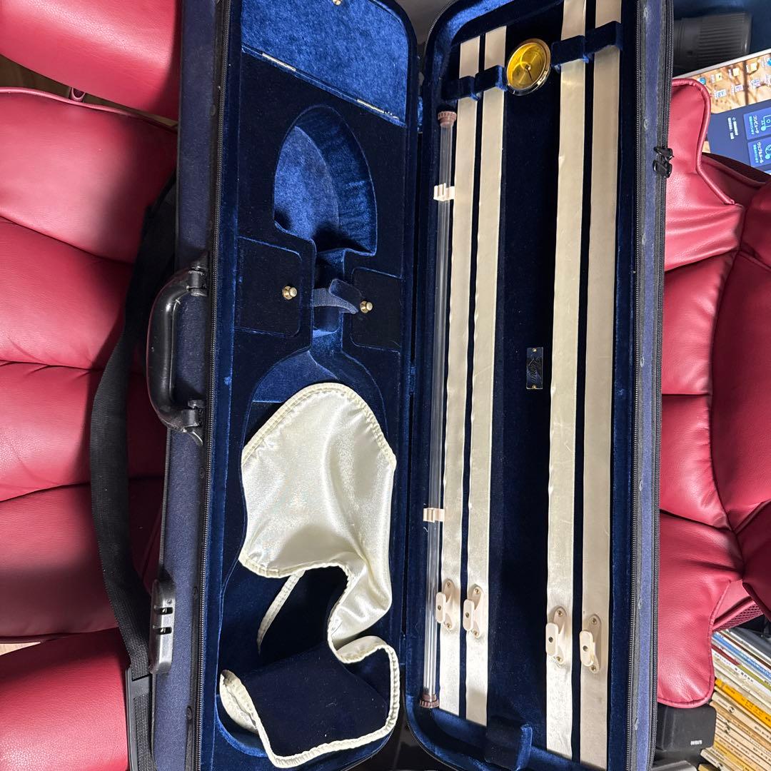 バイオリン4/4 弓　ケース付き