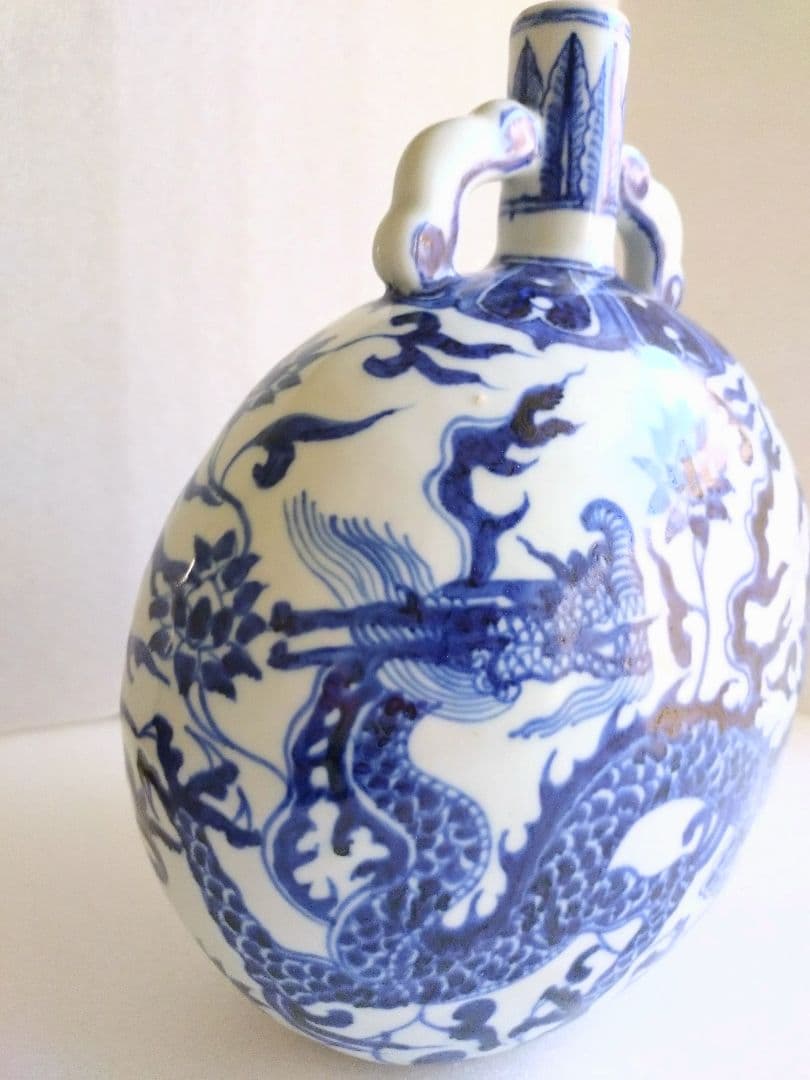 開運ー青龍と鳳凰の白青磁の壺