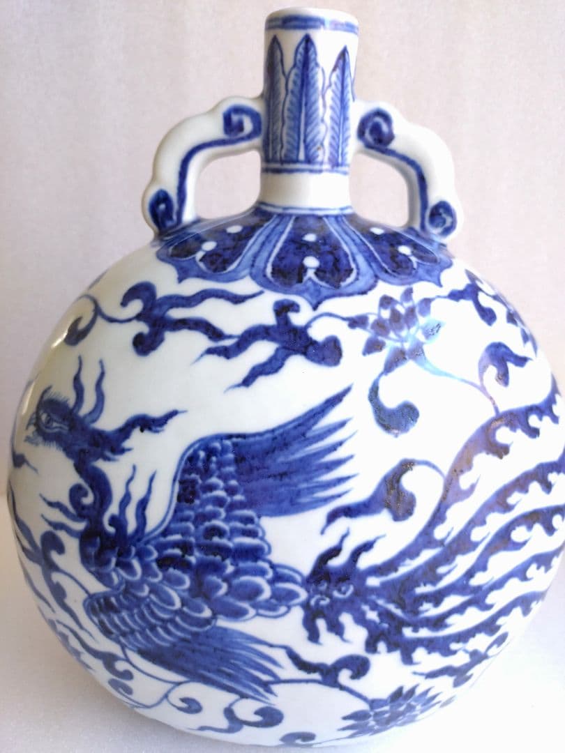 開運ー青龍と鳳凰の白青磁の壺