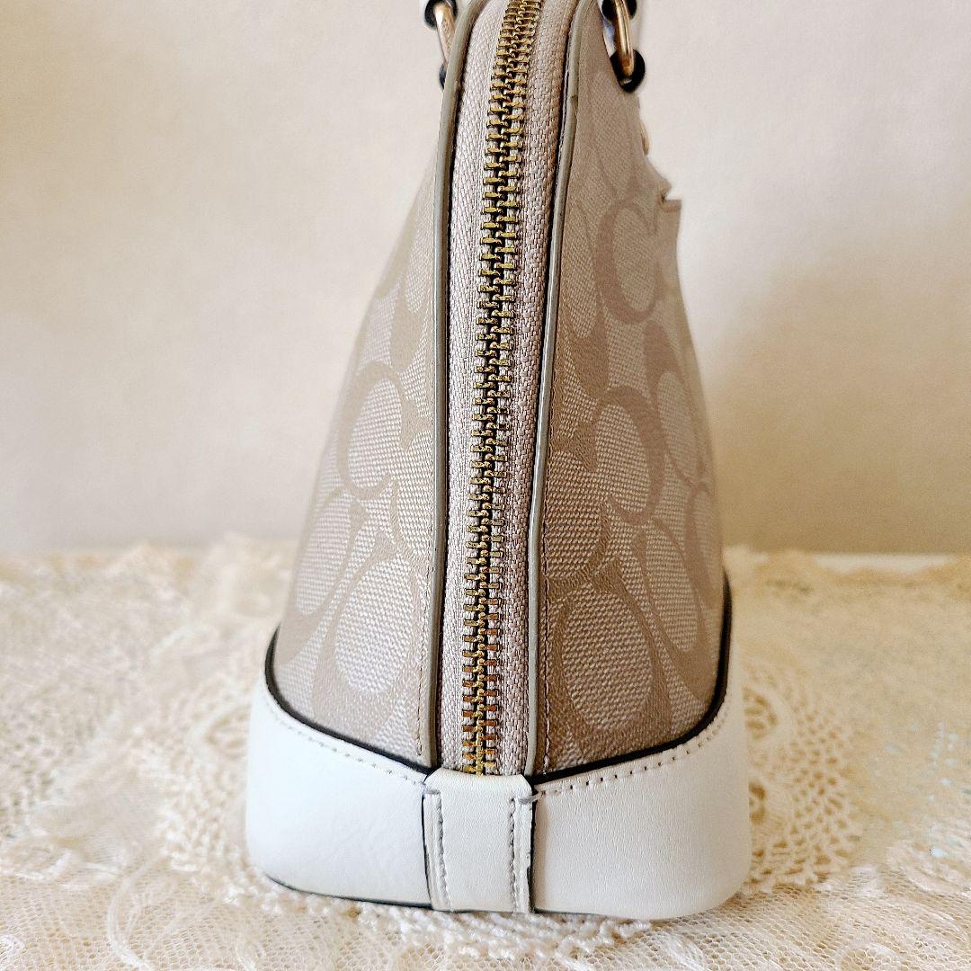 COACH☆シグネイチャー☆2WAYハンドバッグ ベージュ/ホワイト