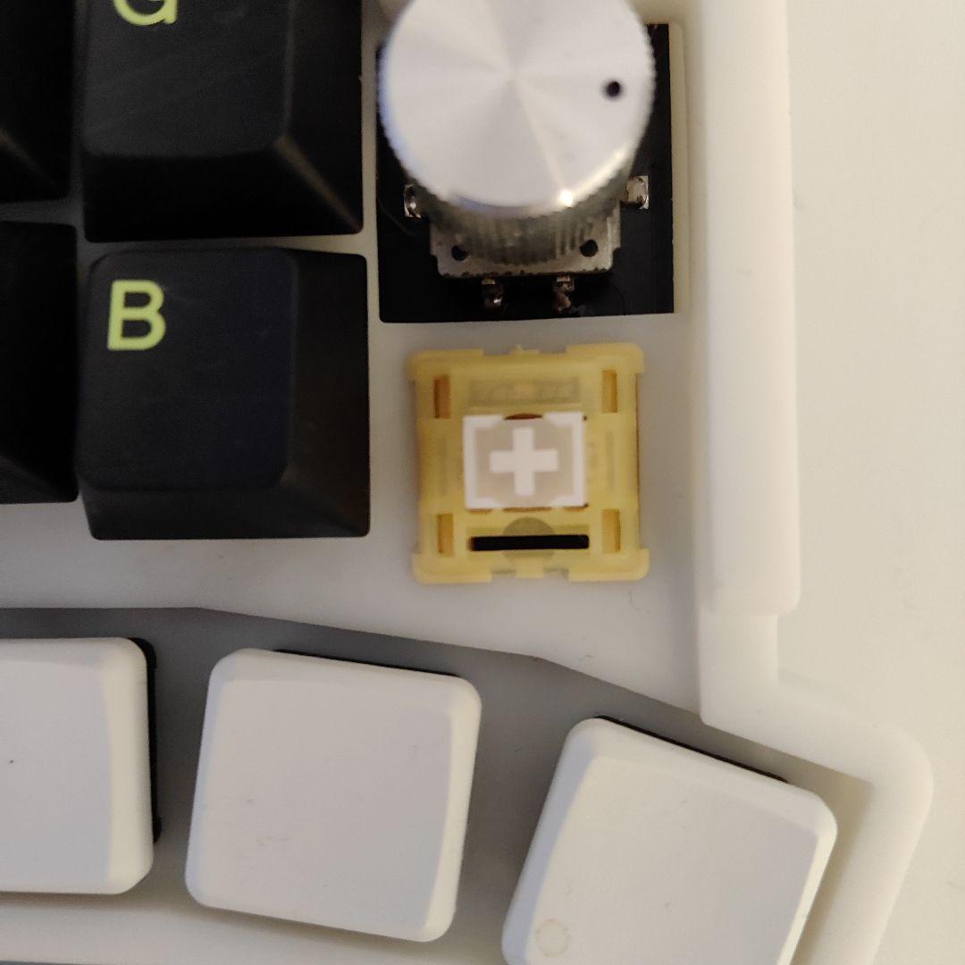 分割型　無線キーボード　roba