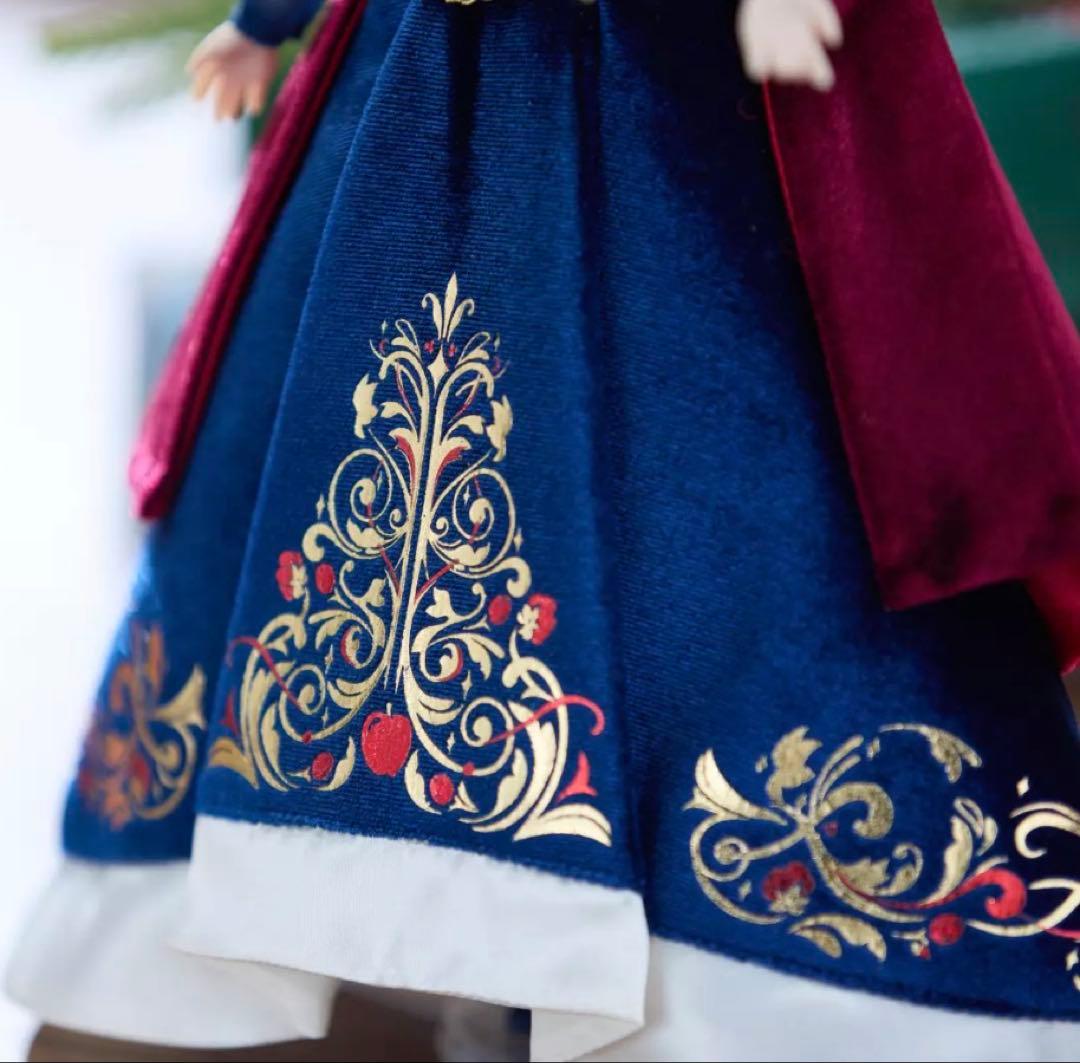 白雪姫 スノーホワイト　2025ホリデースペシャルエディションドール　日本未発売