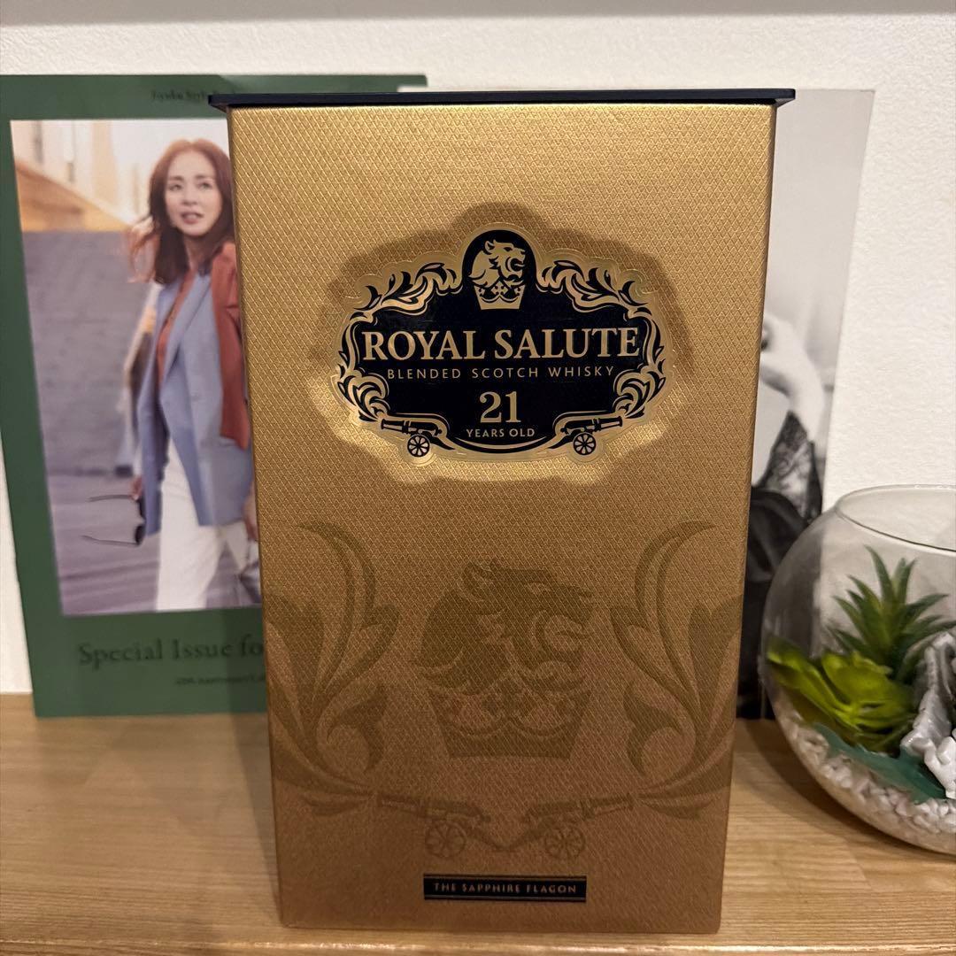 ローヤルサルート21年　1000ミリ