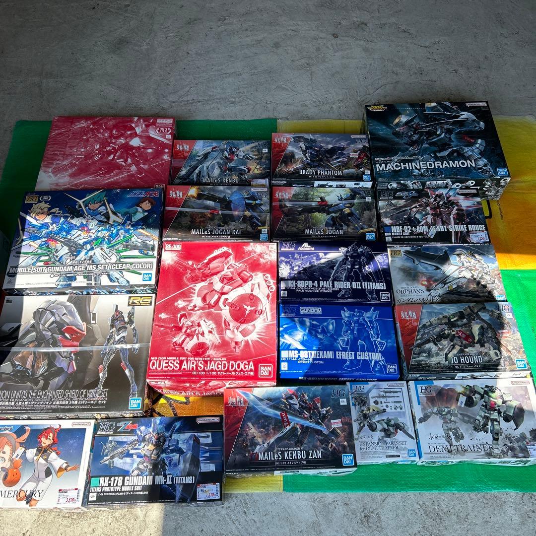ガンプラセット 多様なモデル多数