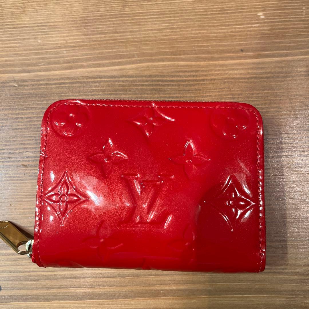 Louis Vuitton エナメル ケース レッド