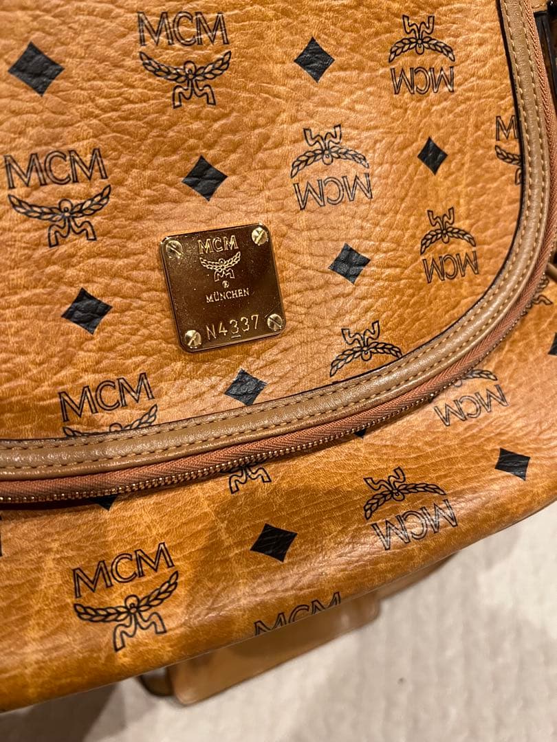 MCM ショルダーバッグ
