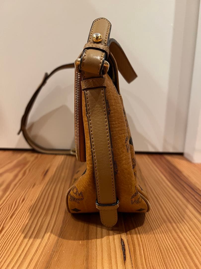 MCM ショルダーバッグ