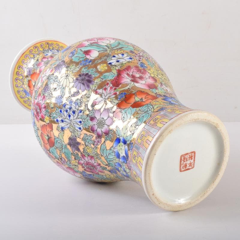 中国　乾隆年製款　粉彩　花草文　花瓶　C　7952A