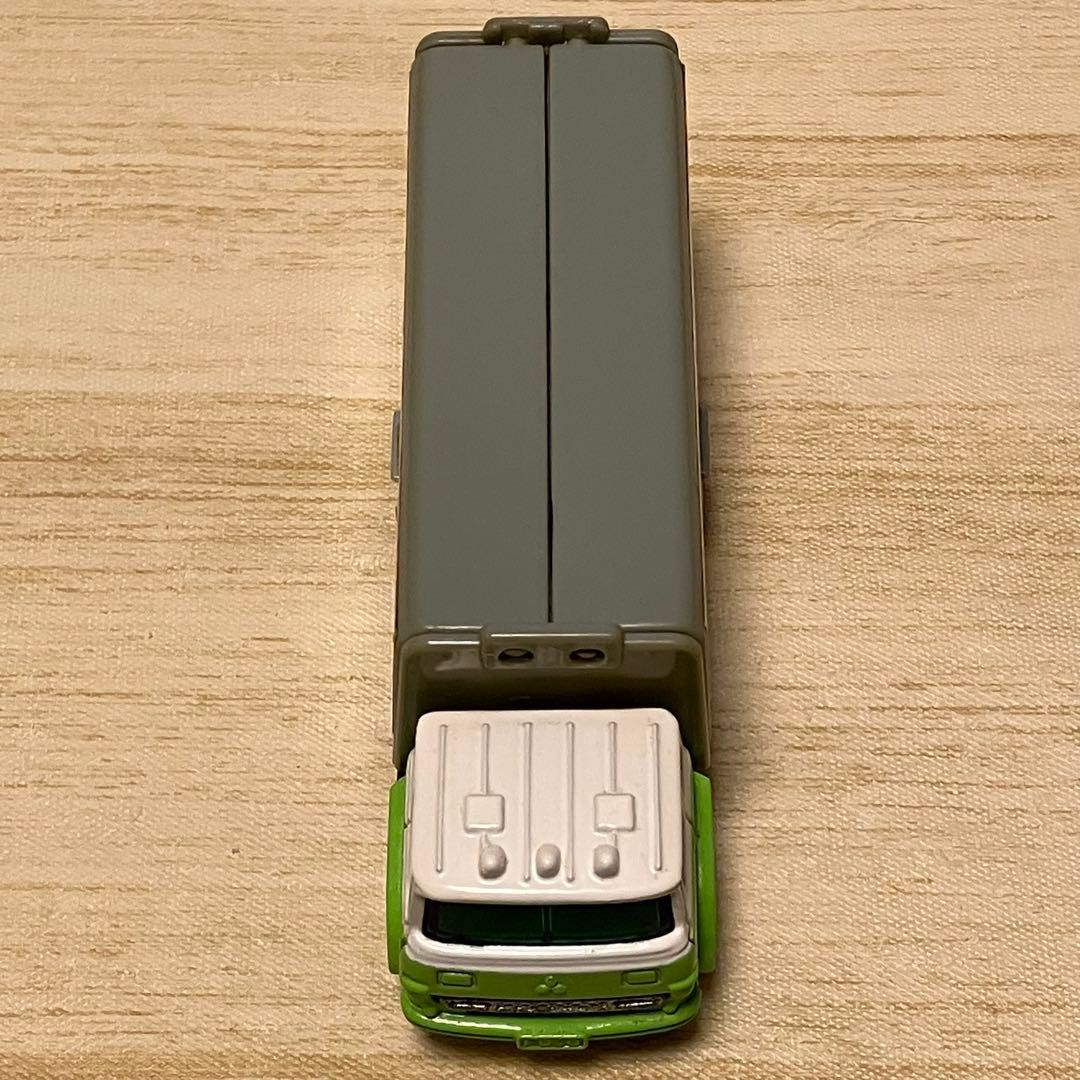 トミカ ふそうトラック デンター T ライオン No.7 1/127