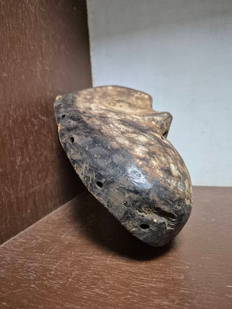 アフリカ　コンゴ　お面　マスク　飾り　魔除け