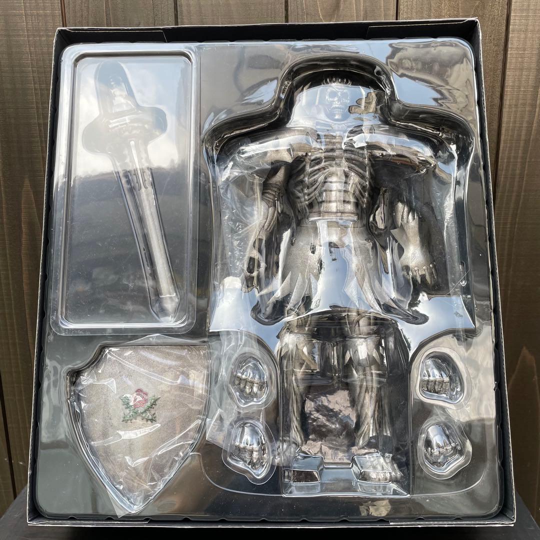 ニ*ミ様 【最安値】ベルセルク 髑髏の騎士 three zero スリーゼロ 通