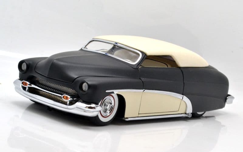 ミニカー 1951 CUSTOM MERC CUSTOM1/24
