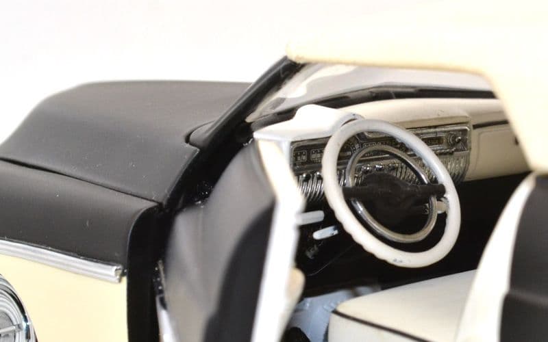 ミニカー 1951 CUSTOM MERC CUSTOM1/24