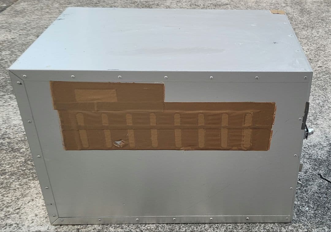 アルミ製犬ケージ 約79cm x 48cm x 69cm 2頭入り