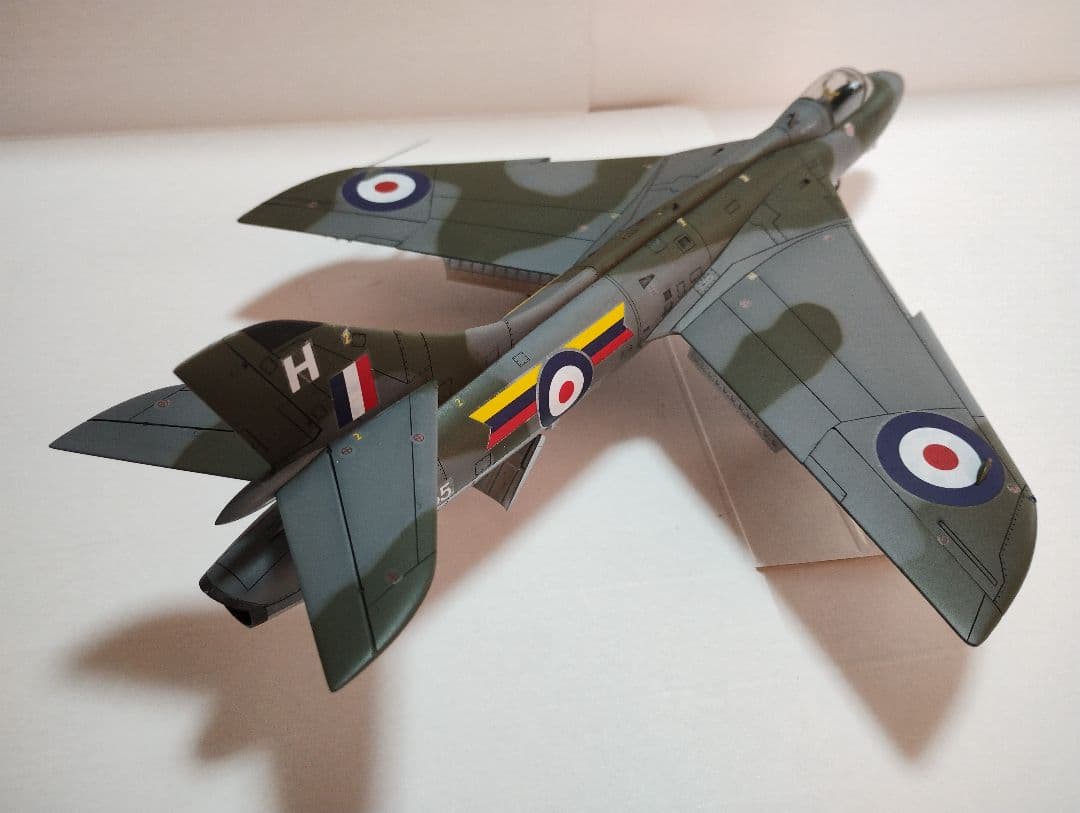 プラモデル完成機　1/48　ホーカーハンターFGA.9