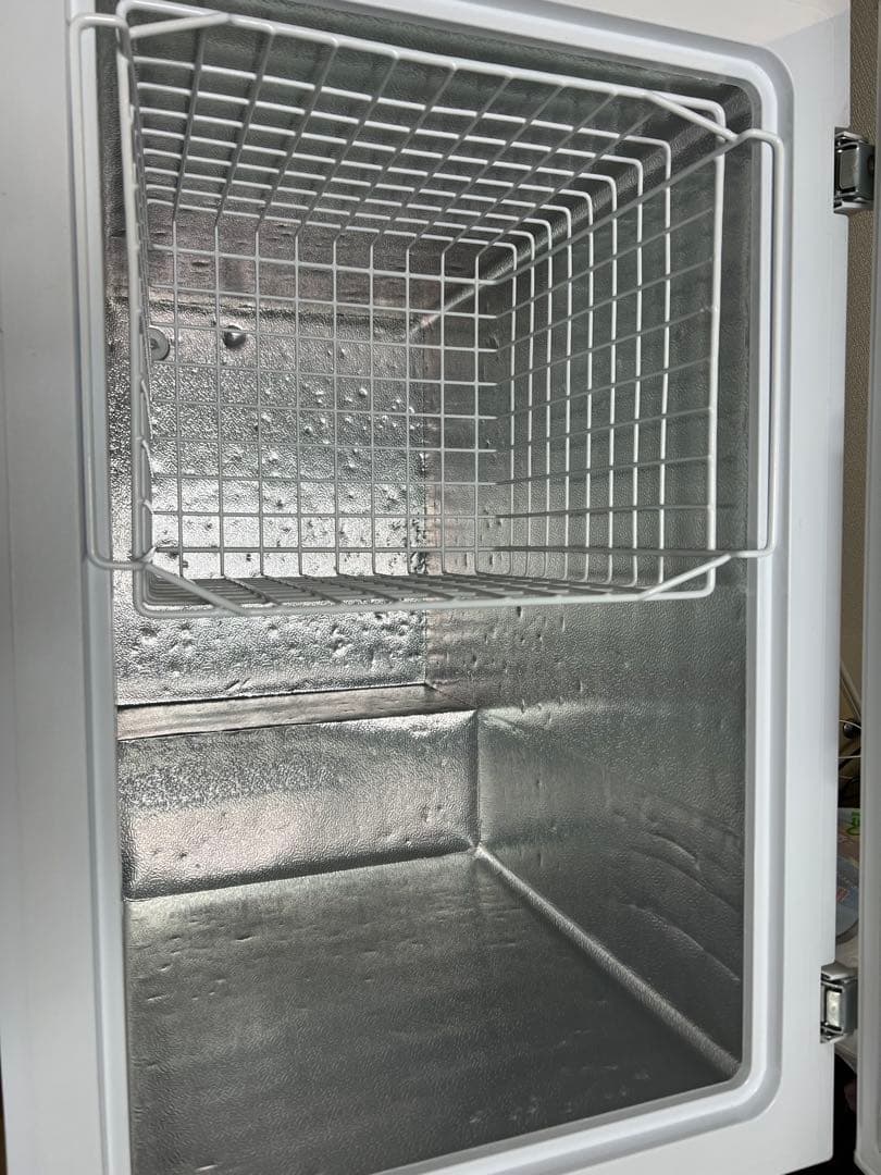 8*d様 190L 縦型冷凍庫 ホワイト アイリスオーヤマ