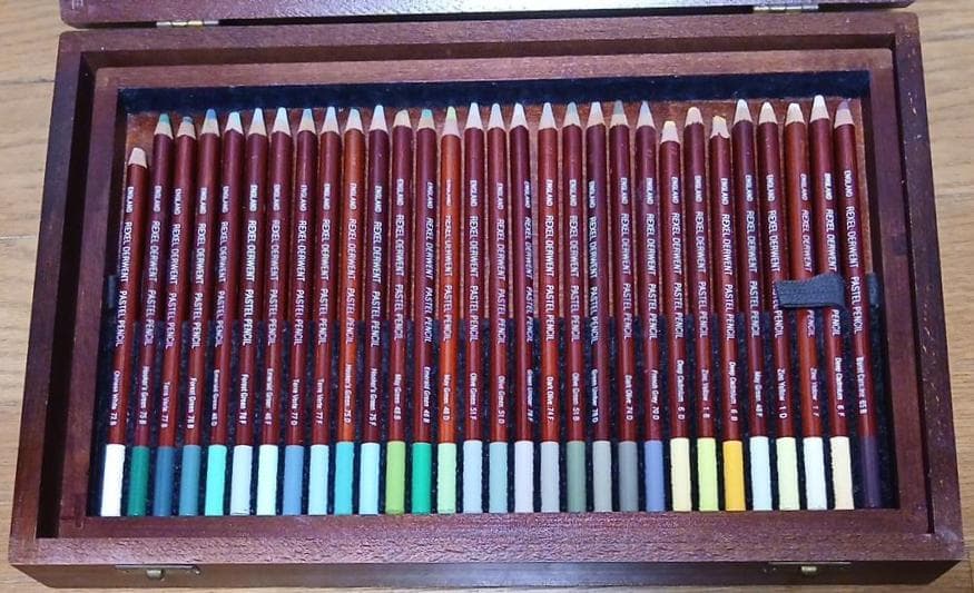 値下げ　ダーウェント　DERWENT PASTEL PENCILS 90色