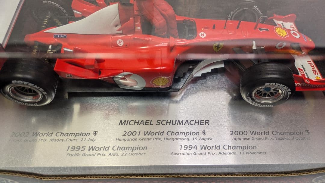 限定 HW 1/18 Ferrari F-2002 #1 Schumacher