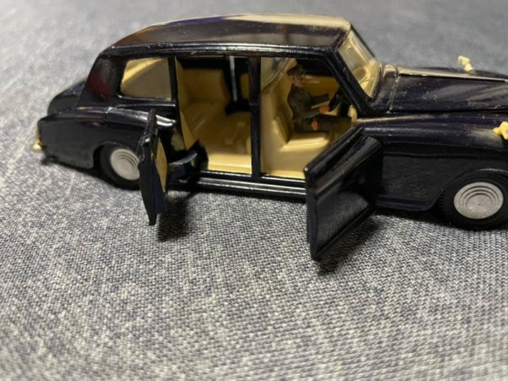 値下げしました！DINKY TOYS