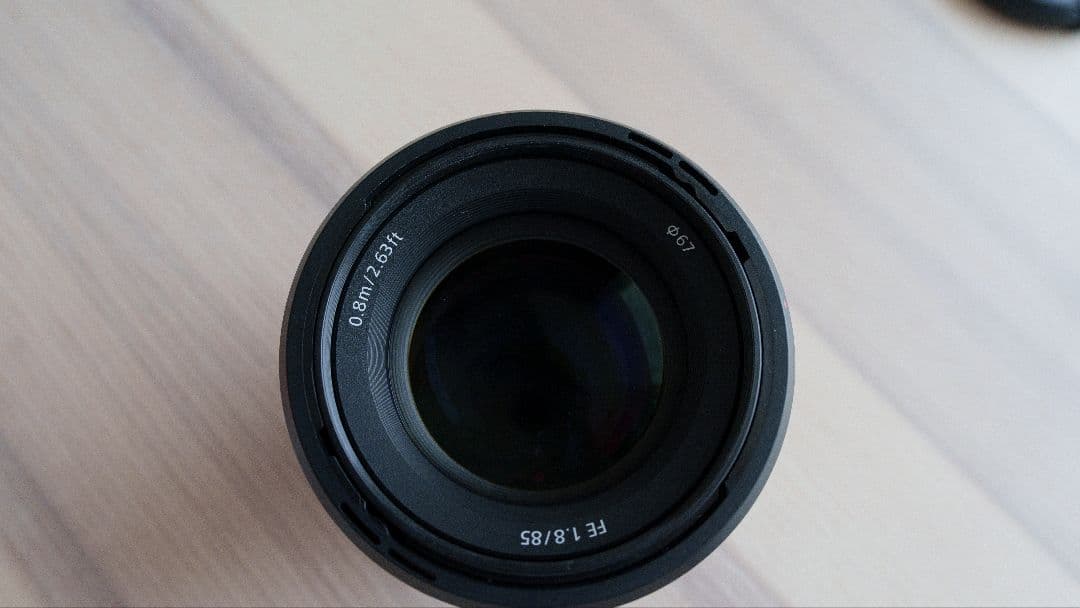 SONY　SEL85F18 85mm F1.8レンズ