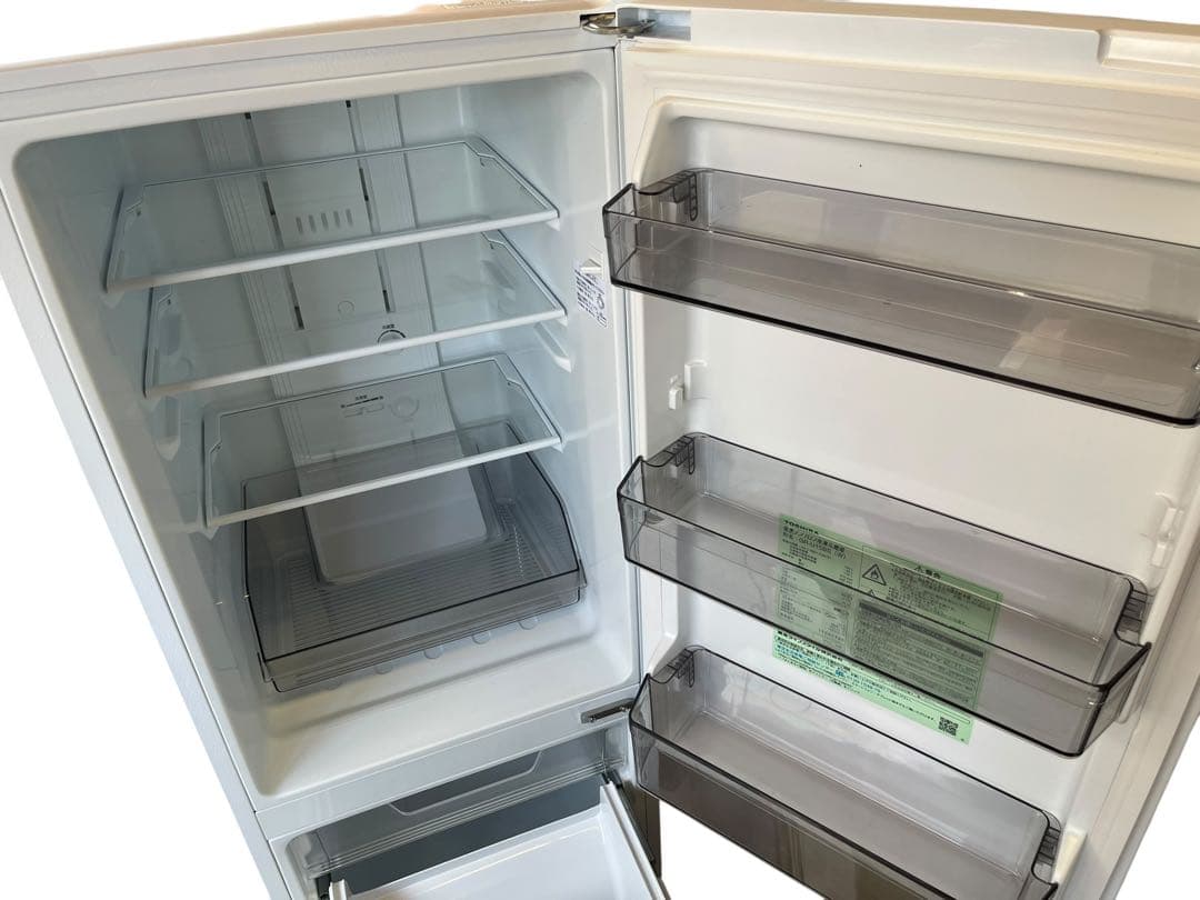 TOSHIBA GR-U15BS(W) 冷凍庫 153L 2023年　東芝 一人