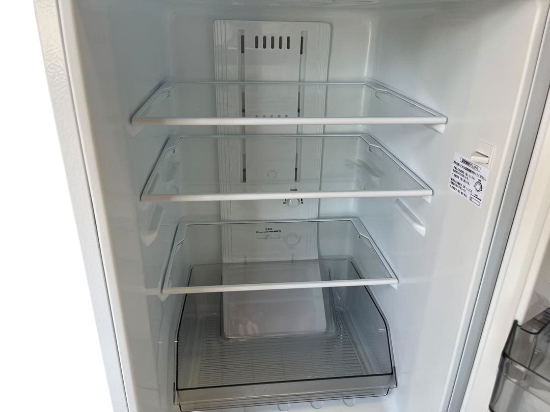 TOSHIBA GR-U15BS(W) 冷凍庫 153L 2023年　東芝 一人