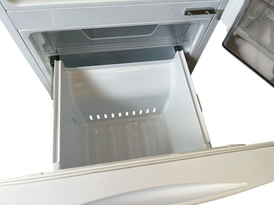 TOSHIBA GR-U15BS(W) 冷凍庫 153L 2023年　東芝 一人