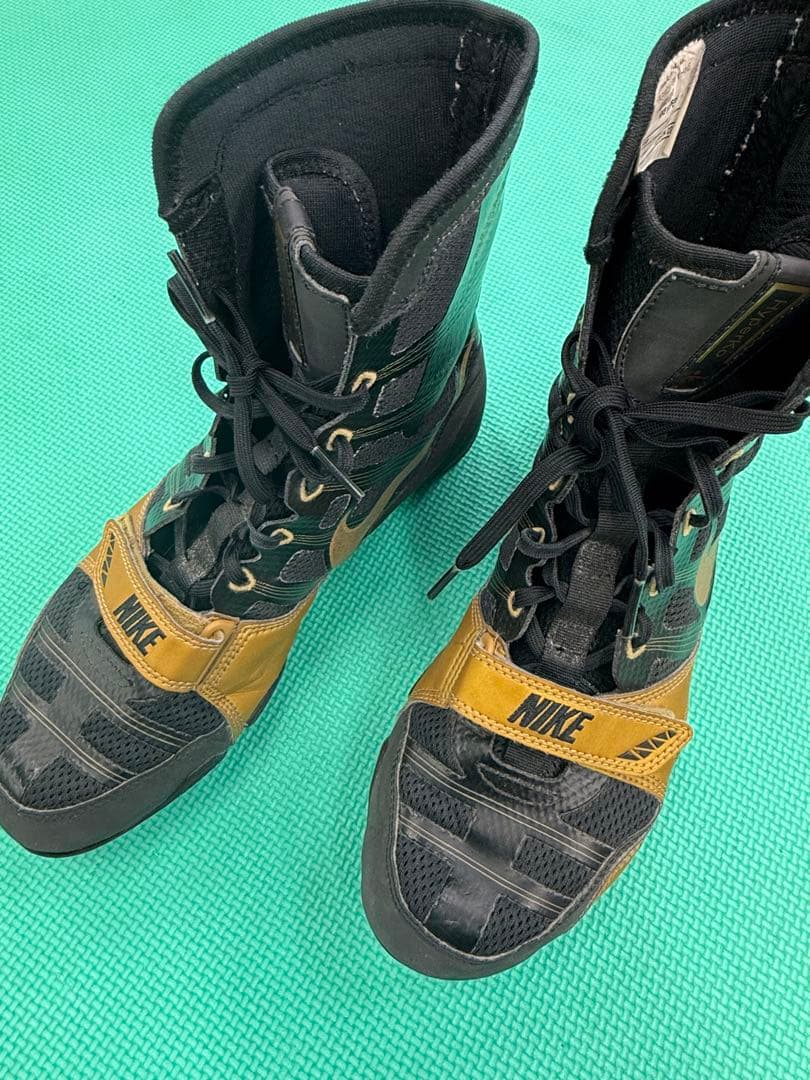 NIKE Hyperko ボクシングシューズ 黒/金