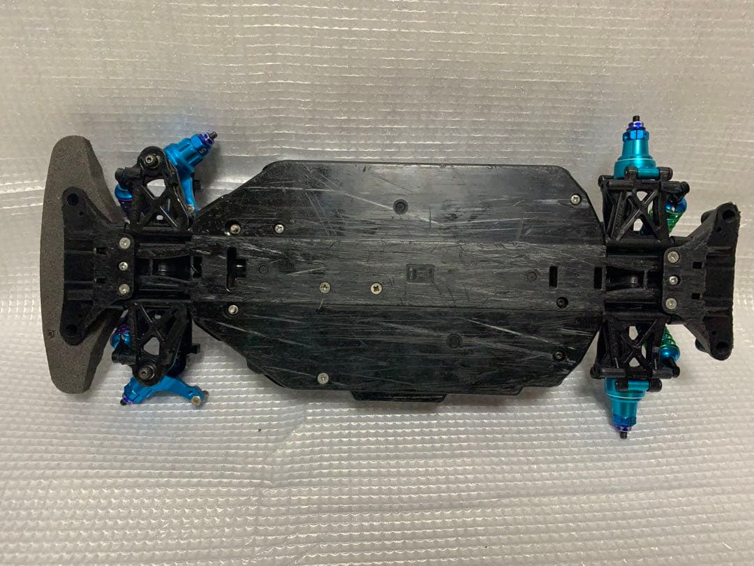 タミヤ　TT-02 フロントタイロッド欠損