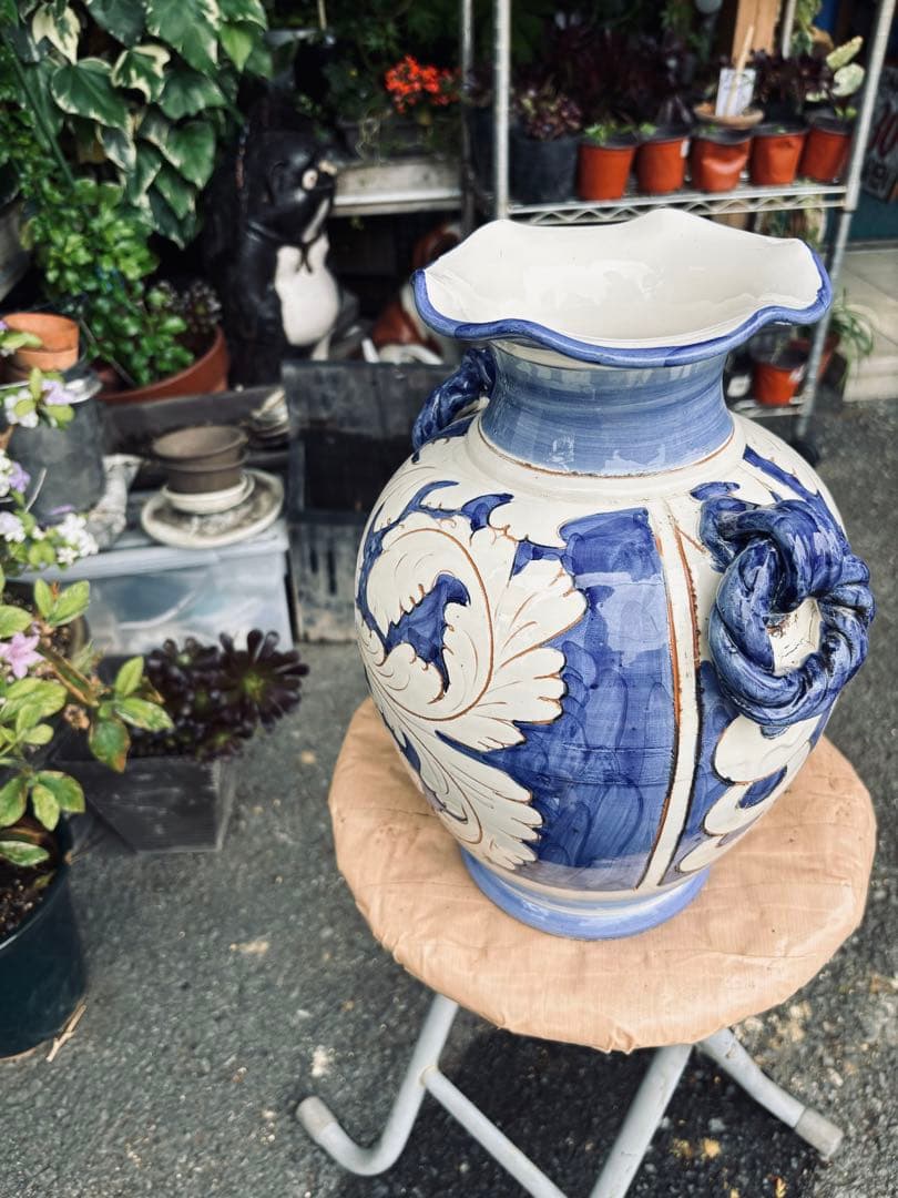 青と白の陶器花瓶 フラワーベース 極美品 激安大安売り