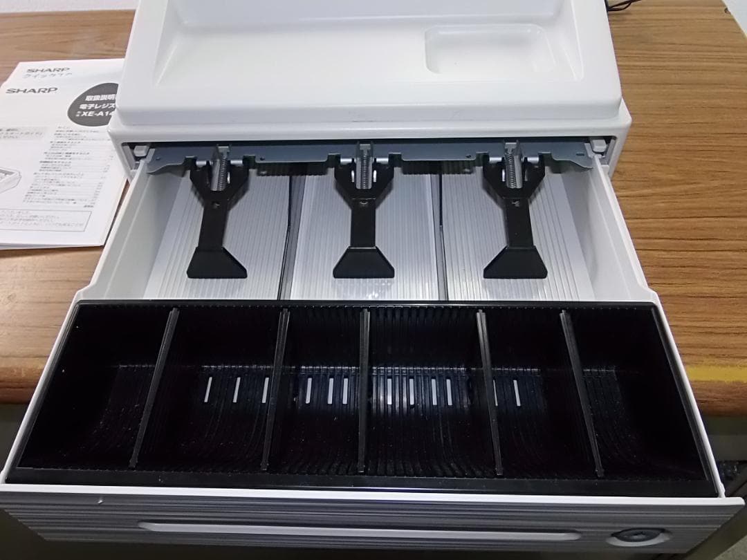 美品317設定無料横型領収証シャープ８部門インボイスレジスターXE-A147