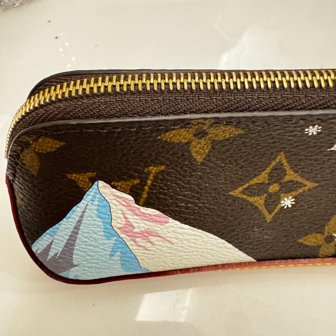 louisvuitton ペンケース 限定品