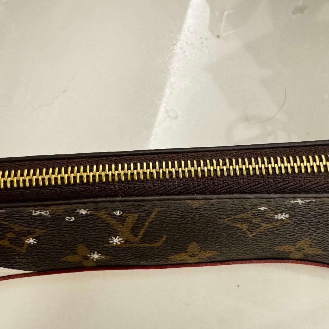louisvuitton ペンケース 限定品