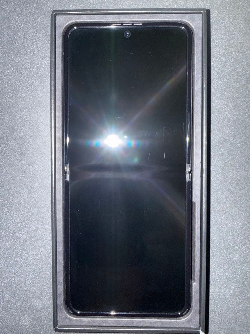 ▲Galaxy Z Flip4▲グラファイト▲SM-F721C▲ サムスン▲