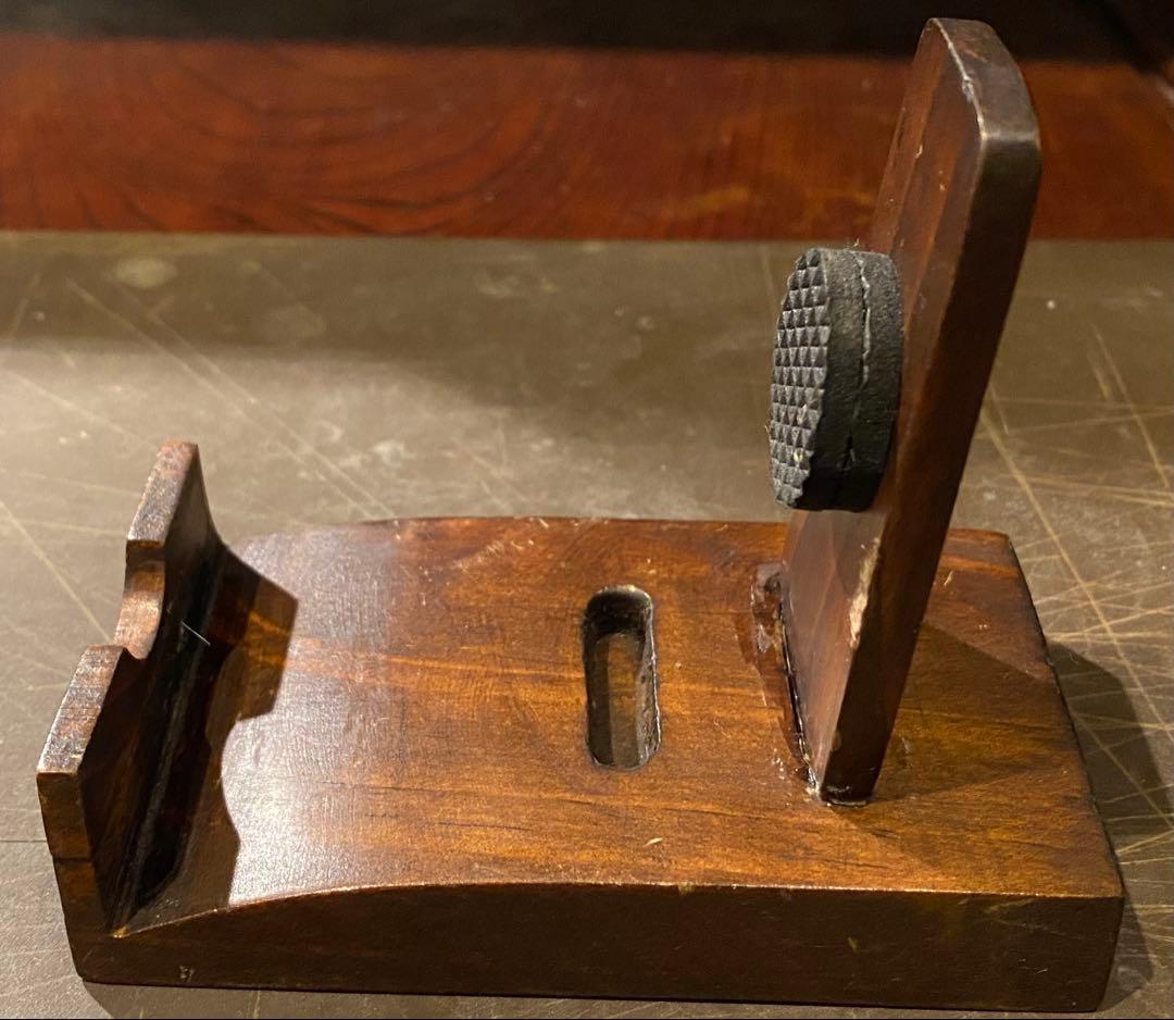 福建省徳化窯　染付絵皿　鑑賞台付 　 　　沈船品　ヴィンテージ　レア ・台湾茶器