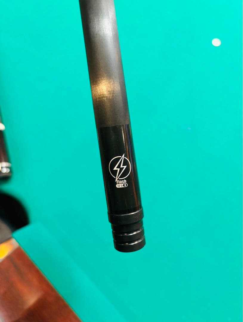 ビリヤードHOW CUE Flash カーボンシャフト ラジアル