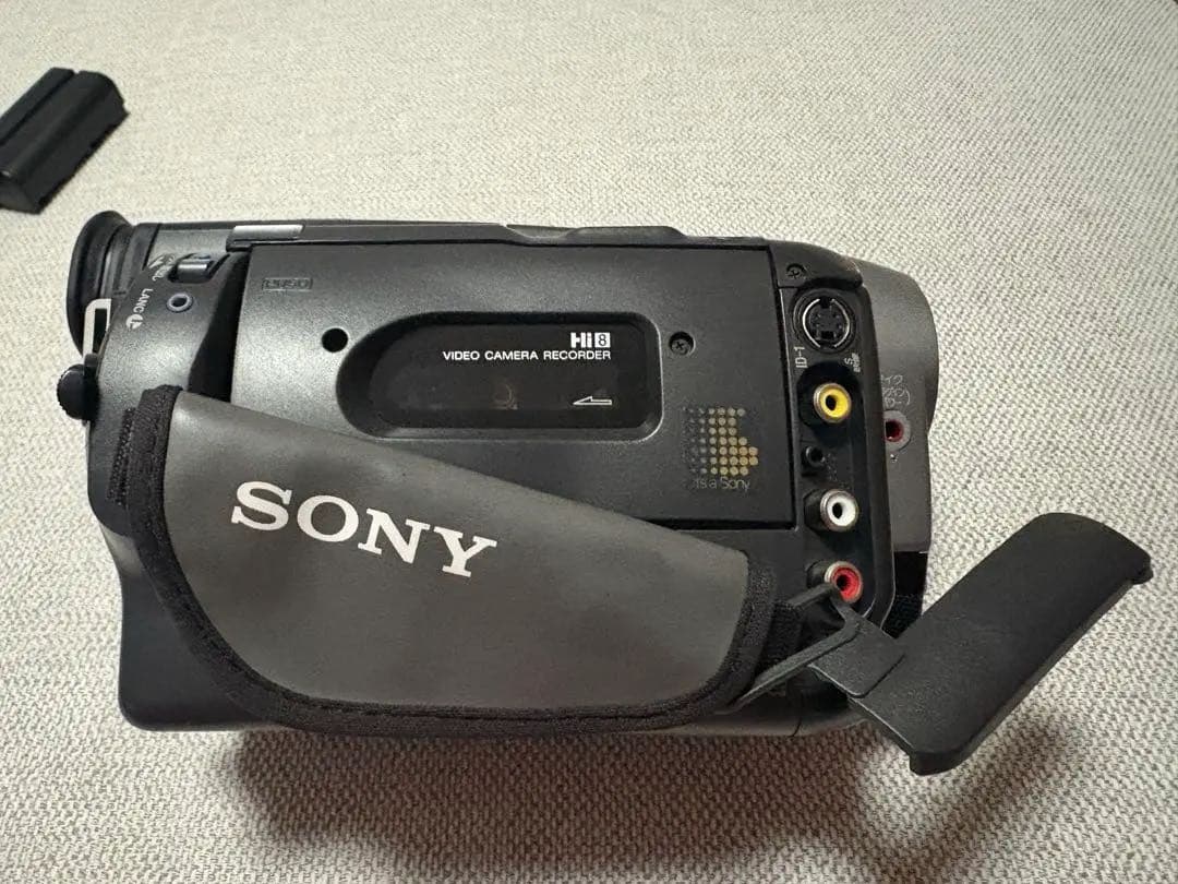 8mm テープ　SONY ハンディカム　Hi8 ビデオカメラ