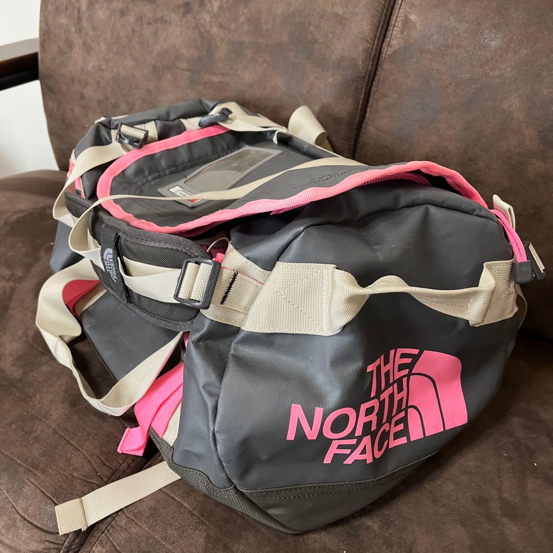 THE NORTH FACE ボストンバッグ グレー/ピンク