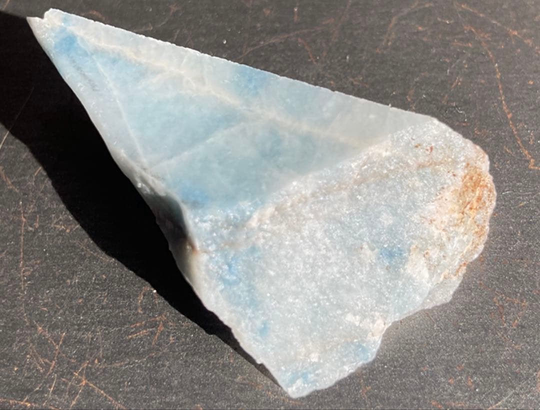 ［透明感　青色］　入りコン沢翡翠11g 糸魚川　ヒスイ　ひすい